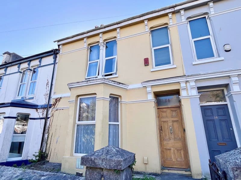 Lisson Grove, Mutley, Plymouth, Devon, PL4 7DN