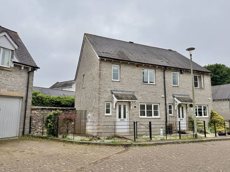 Temeraire Road, Manadon, Plymouth, Devon, PL5 3UA