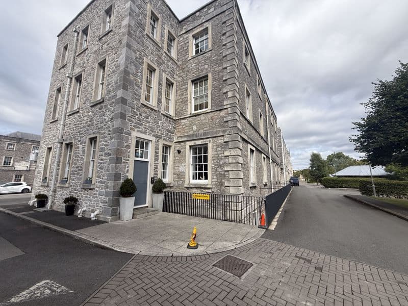 16 Craigie Drive, Millfields, Plymouth, Devon, PL1 3FW