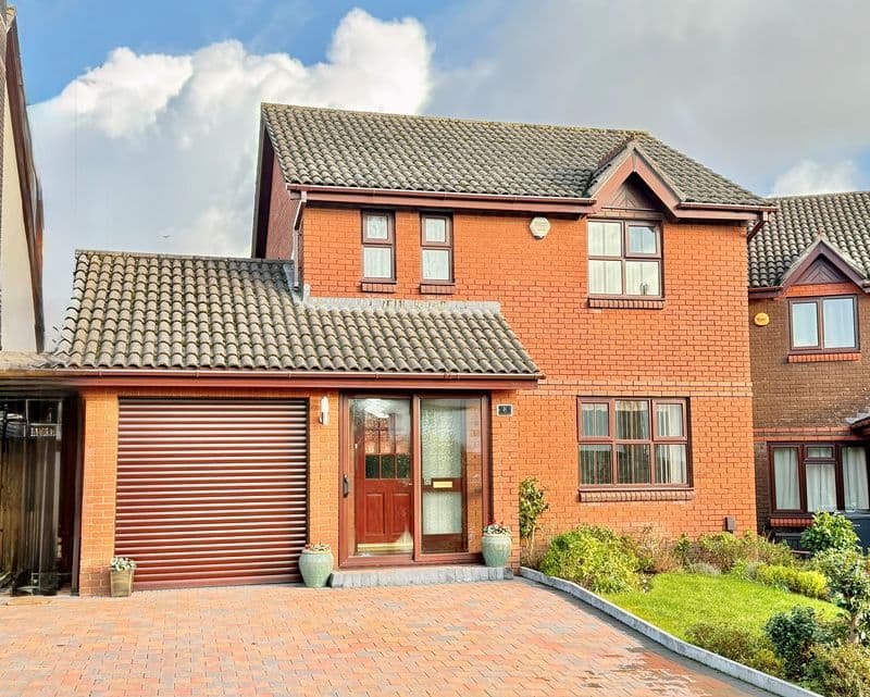 Honeysuckle Close, Woolwell, Plymouth, Devon, PL6 7TE