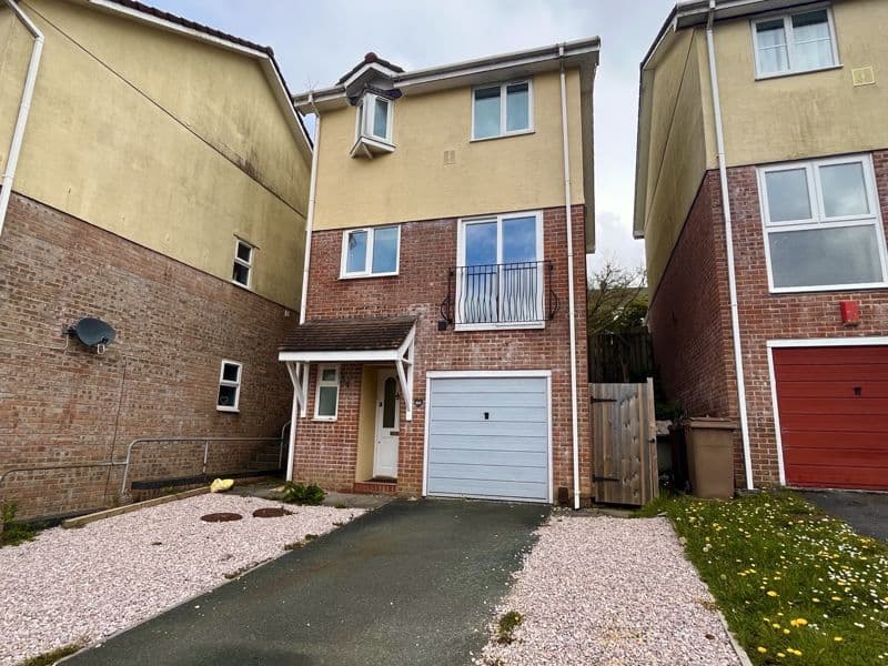 Holne Chase, Widewell, Plymouth, Devon, PL6 7UB