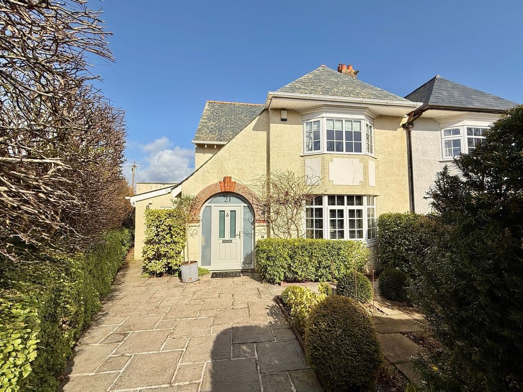 Higher Compton  Road, Hartley, Plymouth, Devon, PL3 5HZ