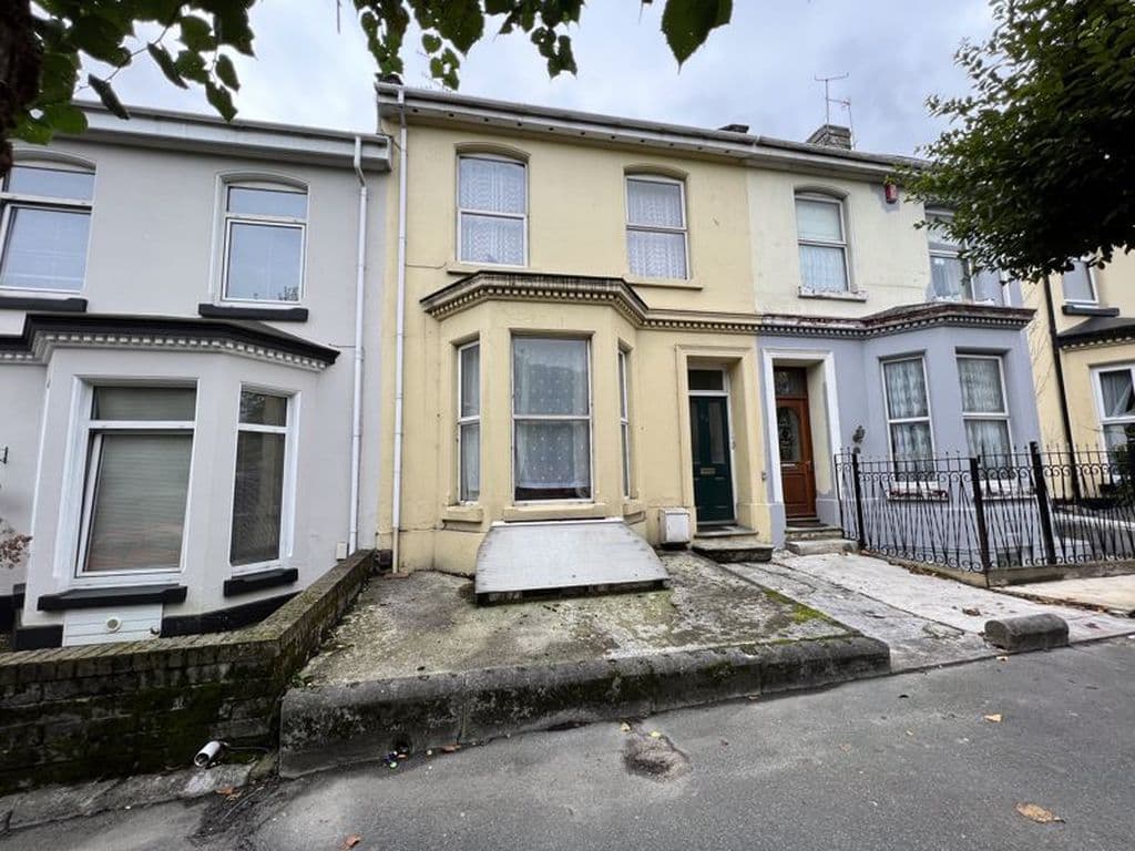 Stuart Road, Stoke, Plymouth, PL1 5LW