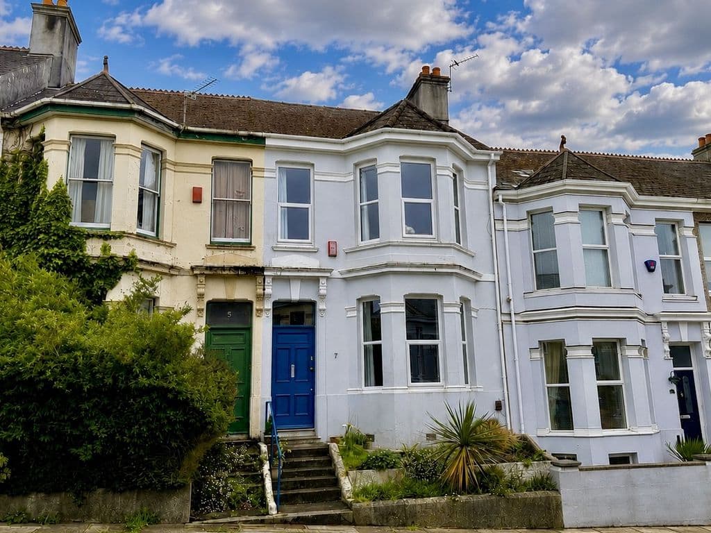 Rosslyn Park Road, Peverell , Plymouth, Devon, PL3 4LL