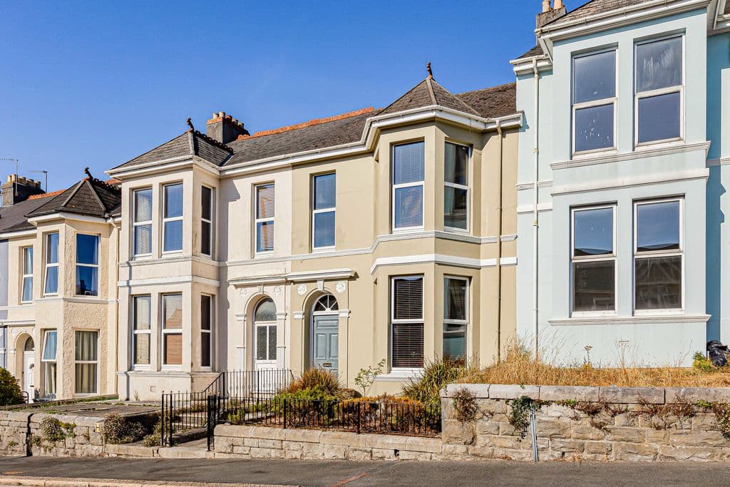 Peverell Park Road, Peverell, Plymouth, Devon, PL3 4NB