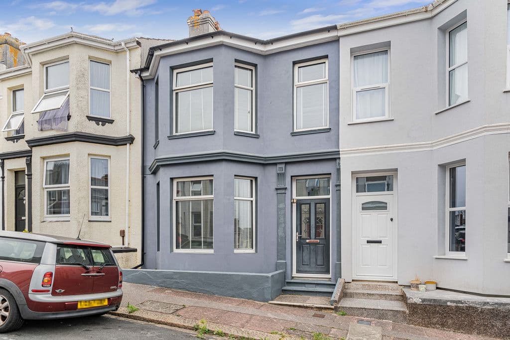 Barton Avenue, Keyham, Plymouth, Devon, PL2 1NZ