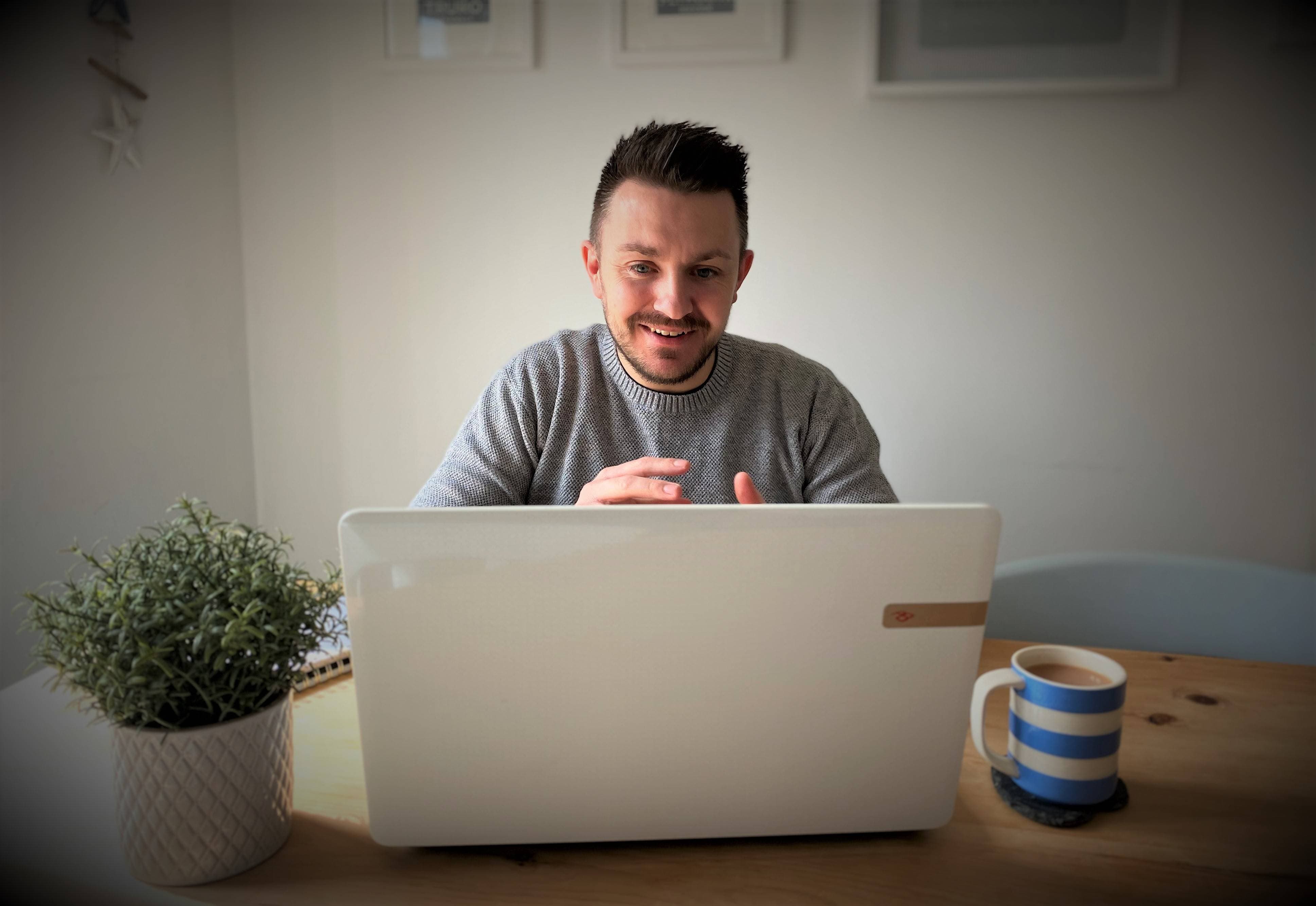 Online Virtual Valuation