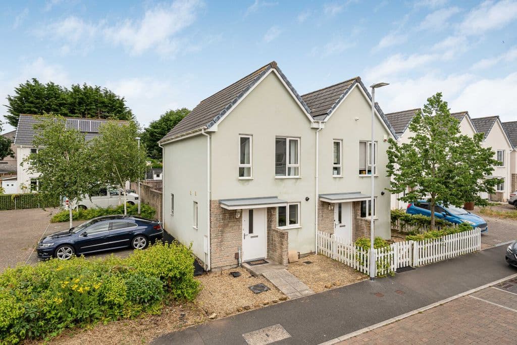 Yellowmead Road, Ham, Plymouth, Devon, PL2 2QE
