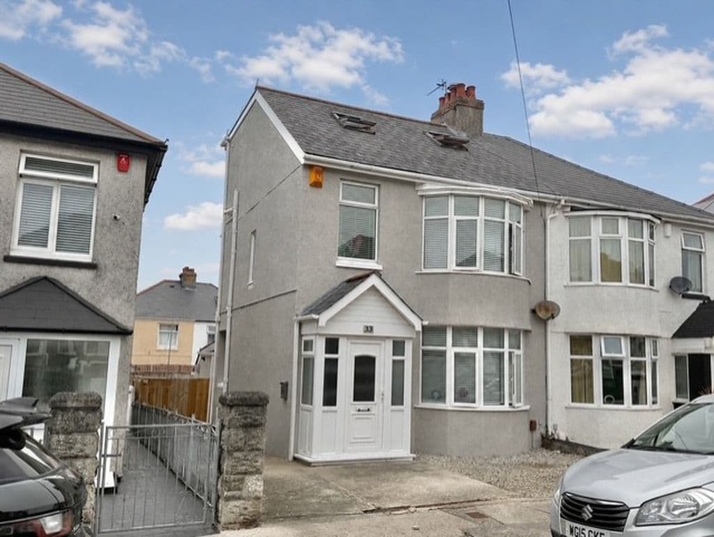 Ayreville Road, Beacon Park , Plymouth, Devon, PL2 2RA