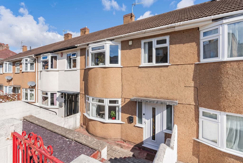 Sefton Avenue, Plymouth, Devon, PL4 7HB