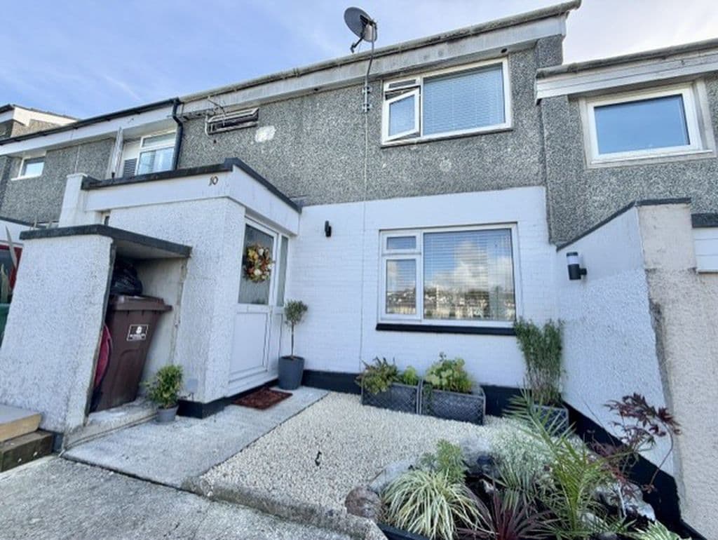 Bernice Close, Lipson, Plymouth, Devon, PL4 7HL