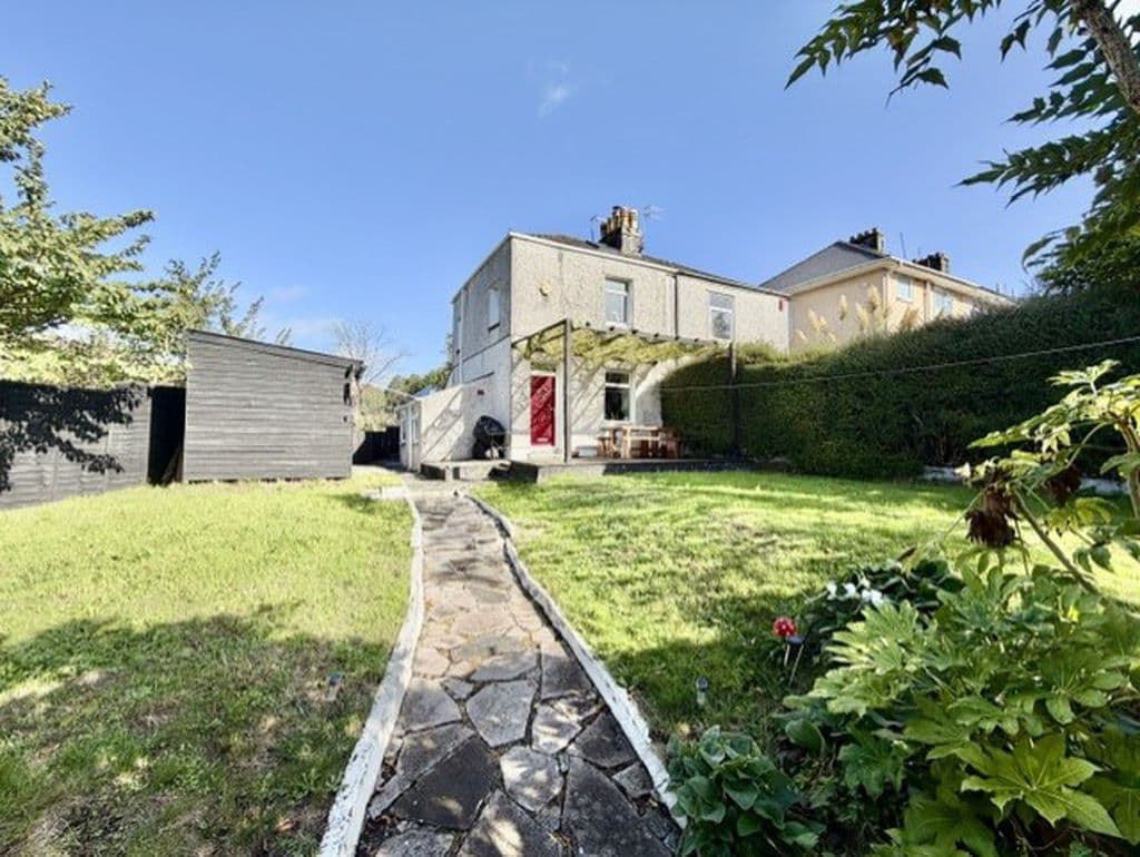 Old Laira Road, Laira , Plymouth, Devon, PL3 6AA