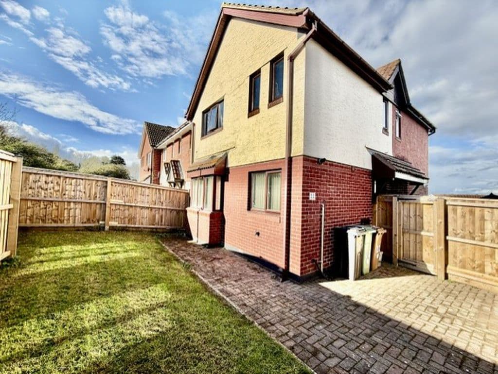 Doddridge Close, Plymstock, Plymouth, Devon, PL9 9UP