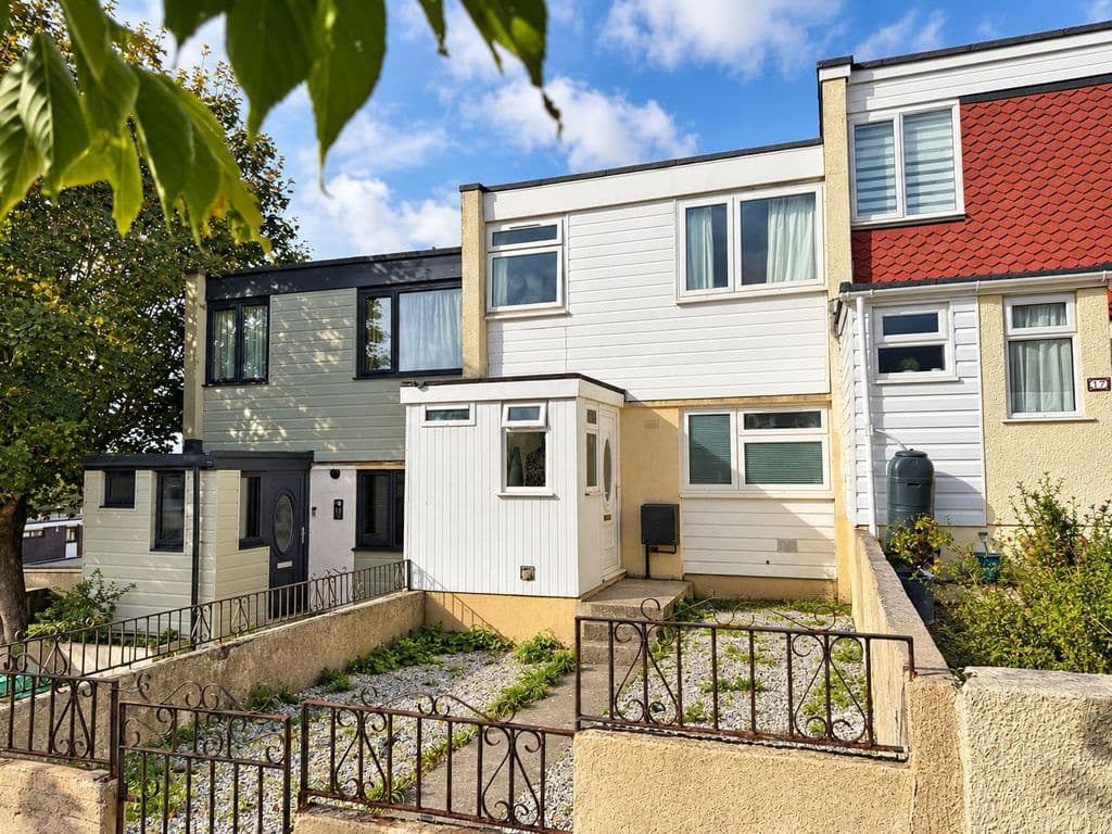 Jeffery Close, Southway, Plymouth, Devon, PL6 6NP