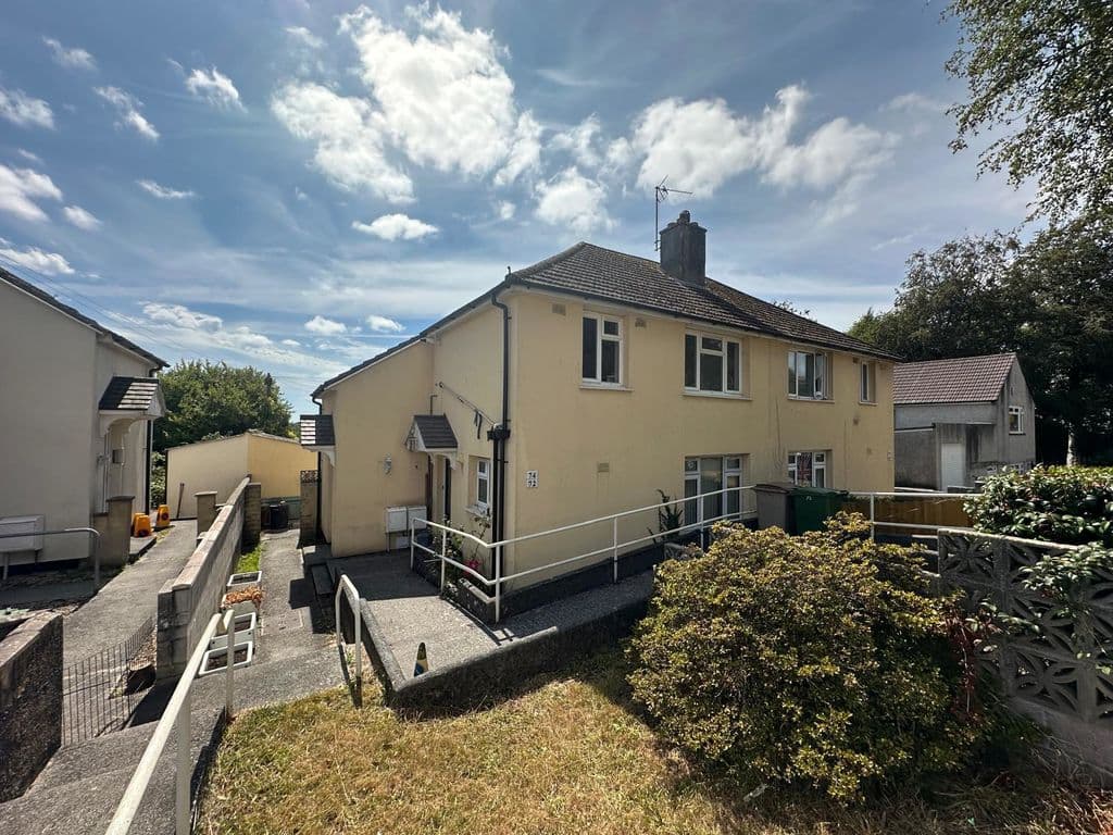 Lancaster Gardens, Plymouth, Devon, PL5 4AD