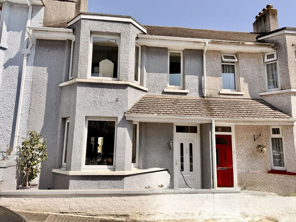 Warleigh Avenue, Keyham, Plymouth, Devon, PL2 1NW