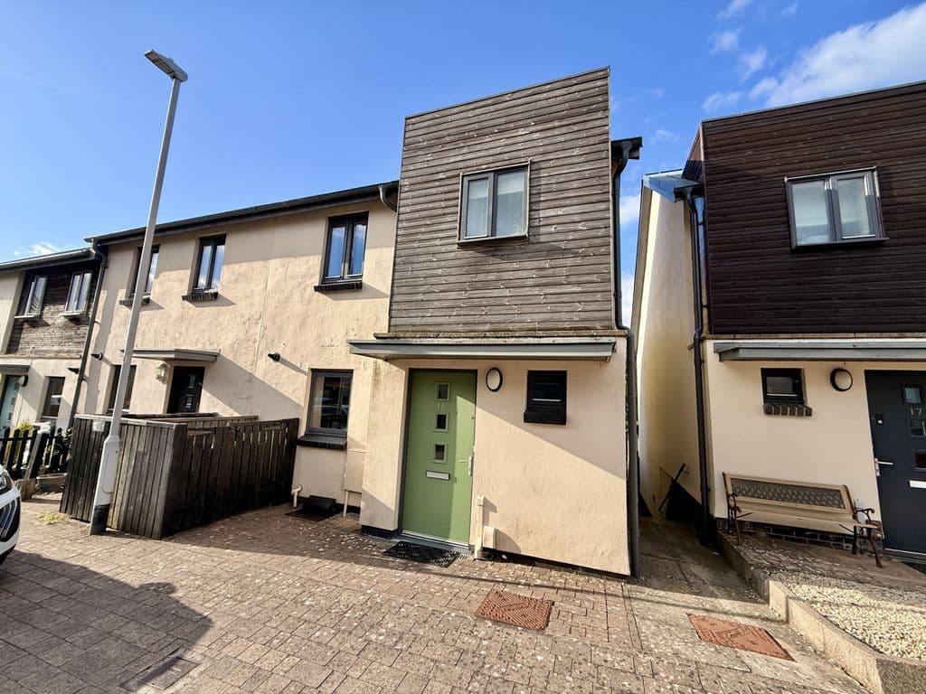 Squirrel Close, Crownhill, Plymouth, Devon, PL6 5FJ